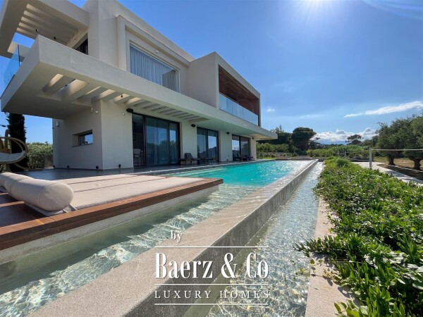 photo 2 Impeccable Sea front Villa on Zakynthos’ Eastern Coastline - Tragaki, Zakynthos