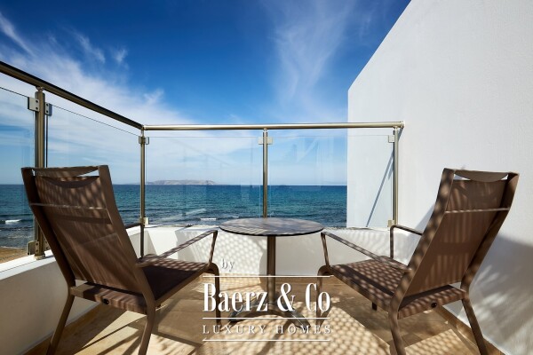 photo 4 LUXURY BEACHFRONT VILLA – HERAKLION, CRETE