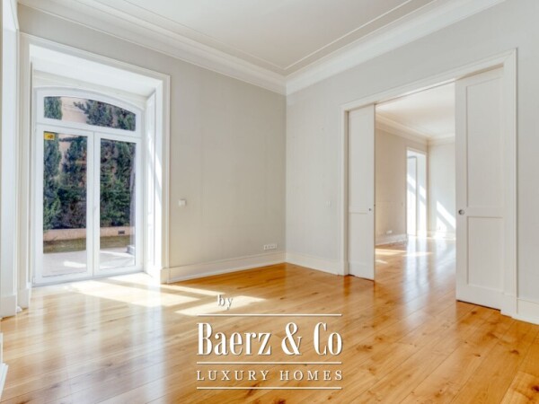 photo 21 Luxury 2 bedroom with 140sqm garden and garage in Lisbon