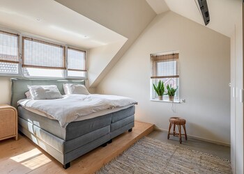 Rhoon